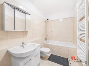 Pronájem bytu 3+kk, Praha - Holešovice, Varhulíkové, 78 m2