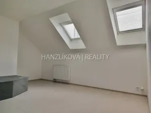 Pronájem bytu 3+kk, České Budějovice - České Budějovice 3, Skuherského, 105 m2