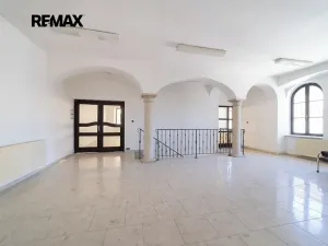 Prodej obchodního prostoru, Králíky, 5. května, 519 m2