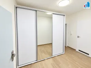 Pronájem bytu 2+kk, Plzeň - Jižní Předměstí, Poděbradova, 46 m2