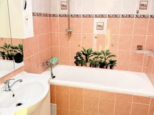 Prodej bytu 3+1, Praha - Háje, Hekrova, 68 m2