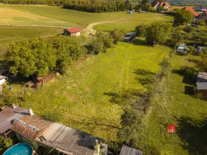 Prodej pozemku pro bydlení, Pňovany, 1312 m2
