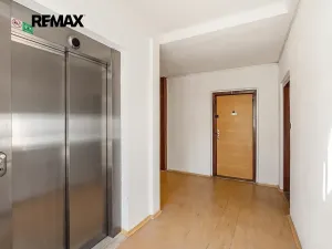 Prodej bytu 3+1, Praha - Řepy, Na chobotě, 77 m2