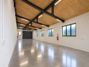 Pronájem skladu, Chýně, Družstevní, 137 m2