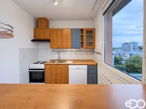 Prodej bytu 2+kk, Měšice, 5. května, 47 m2