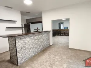 Prodej komerční nemovitosti, Nupaky, Nupacká, 241 m2