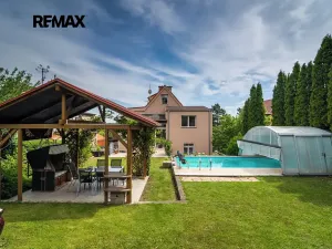 Prodej vily, Slaný, Máchova, 352 m2