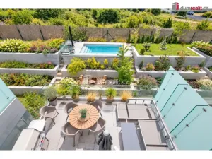 Prodej rodinného domu, Praha - Libuš, V Hrobech, 280 m2