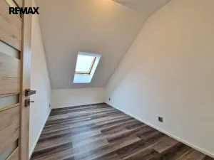 Pronájem bytu 2+1, Lochovice, 64 m2