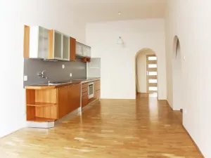 Pronájem bytu 2+1, Praha - Vršovice, 28. pluku, 64 m2
