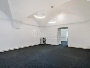 Pronájem kanceláře, Praha - Záběhlice, Za potokem, 168 m2