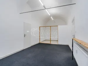 Pronájem kanceláře, Praha - Záběhlice, Za potokem, 168 m2