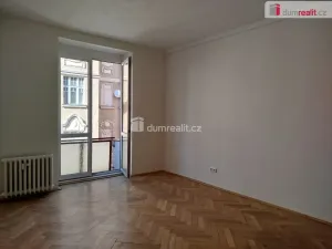 Pronájem bytu 2+1, Karlovy Vary, K. Čapka, 57 m2
