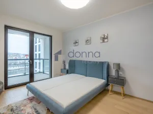 Pronájem bytu 2+kk, Praha, Jankovcova, 60 m2