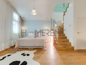 Prodej bytu 2+kk, Praha - Karlín, Peckova, 86 m2