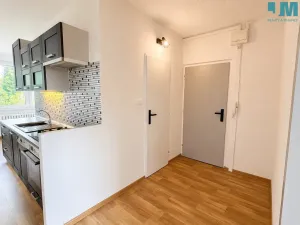Pronájem bytu 3+1, Třebíč, Obránců míru, 75 m2