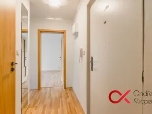 Pronájem bytu 2+1, Milovice - Mladá, Spojovací, 43 m2