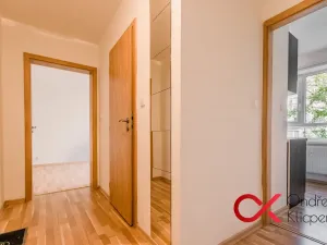 Pronájem bytu 2+1, Milovice - Mladá, Spojovací, 43 m2