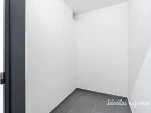Pronájem bytu 2+kk, Praha - Bohnice, Pekařova, 47 m2