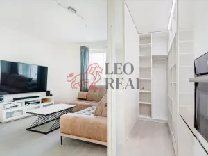 Prodej bytu 2+kk, Praha - Uhříněves, U uhříněveské obory, 44 m2