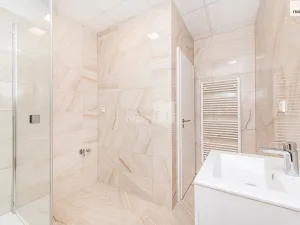 Pronájem bytu 1+kk, Praha - Vršovice, Smolenská, 48 m2