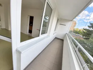 Prodej bytu 4+1, Praha - Řepy, Zrzavého, 83 m2