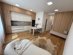 Pronájem bytu 4+kk, Zlín, třída Tomáše Bati, 72 m2