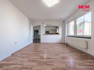 Prodej bytu 2+1, Kryry, náměstí Československé armády, 64 m2