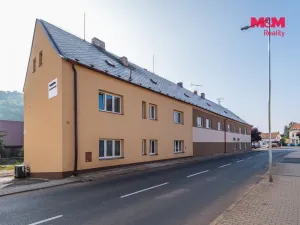 Prodej bytu 2+1, Kryry, náměstí Československé armády, 64 m2