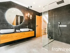 Prodej rodinného domu, Ohrobec, Krátká, 400 m2