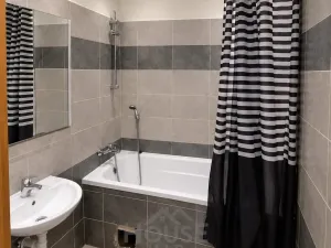 Prodej bytu 3+1, Praha - Letňany, Kuželova, 68 m2