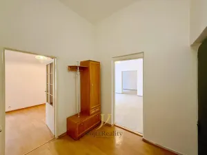 Pronájem bytu 3+1, Olomouc, Jiřího z Poděbrad, 78 m2