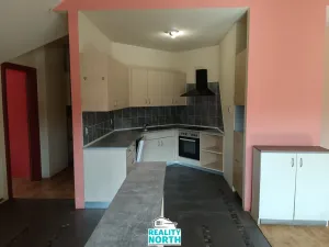 Prodej podílu 1/2 rodinného domu, Hejnice, Klášterní, 690 m2