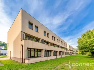Prodej bytu 1+kk, Praha - Zbraslav, Spojařů, 32 m2