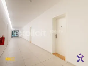 Pronájem bytu 1+kk, Zlín, Lorencova, 28 m2