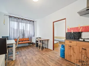 Pronájem pokoje, Sezemice, 30 m2