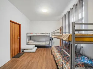 Pronájem pokoje, Sezemice, 30 m2