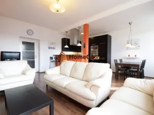 Pronájem bytu 2+kk, Praha - Vršovice, Vršovická, 76 m2