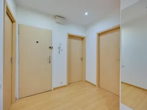 Pronájem bytu 2+1, Olomouc, Kmochova, 55 m2