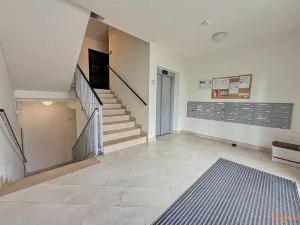 Prodej bytu 1+kk, Praha - Letňany, Hlučkova, 36 m2