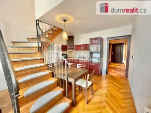 Prodej bytu 2+kk, Mariánské Lázně, Dusíkova, 76 m2