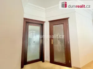 Prodej bytu 2+kk, Mariánské Lázně, Dusíkova, 76 m2