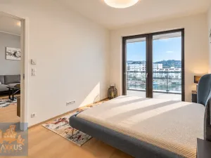 Pronájem bytu 2+kk, Praha - Holešovice, Jankovcova, 60 m2