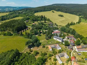 Prodej komerční nemovitosti, Vacov - Lhota nad Rohanovem, 1664 m2