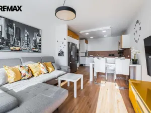 Pronájem bytu 3+kk, Praha - Čakovice, Hakenova, 75 m2