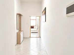 Pronájem bytu 2+1, Liberec, Pražská, 54 m2