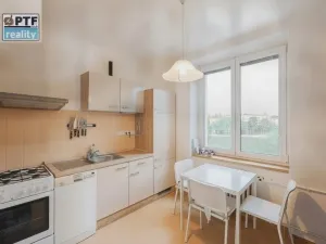 Prodej bytu 2+1, Plzeň, Francouzská třída, 58 m2