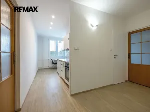 Pronájem bytu 2+1, Mirošov, Janovská, 58 m2