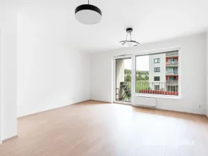 Pronájem bytu 3+kk, Praha - Vysočany, Strnadových, 89 m2