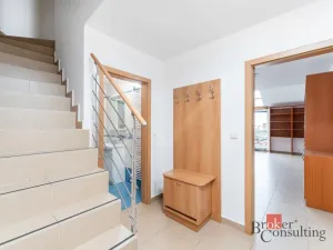 Prodej bytu 3+kk, Praha - Suchdol, Suchdolské náměstí, 101 m2